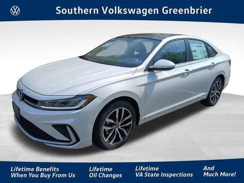 New 2026 Volkswagen Jetta SE image 1