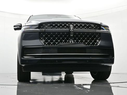 New 2026 Lincoln Navigator L Reserve w/ Jet Appearance Package AWD/4WD image 38