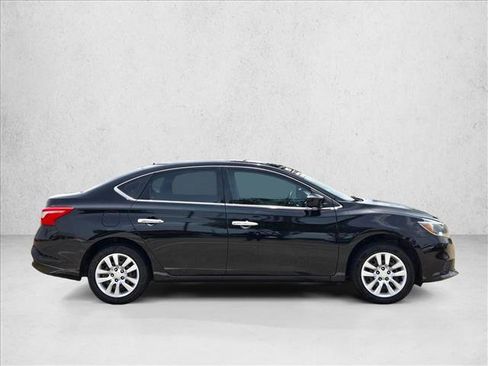 Used 2017 Nissan Sentra S FWD image 4