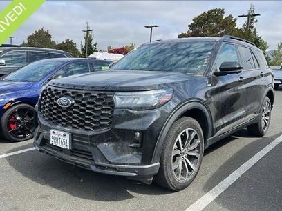 Used 2025 Ford Explorer ST-Line