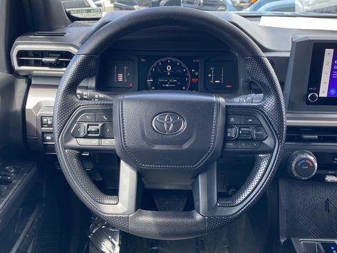 Certified 2026 Toyota Tacoma SR5 AWD/4WD image 17