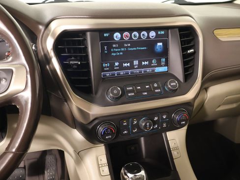 Used 2018 GMC Acadia Denali w/ Technology Package AWD/4WD image 5