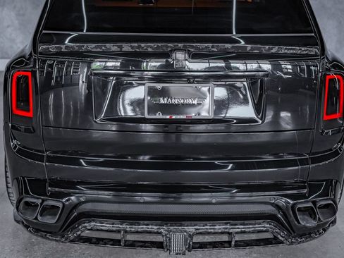 Used 2023 Rolls-Royce Cullinan AWD/4WD image 36