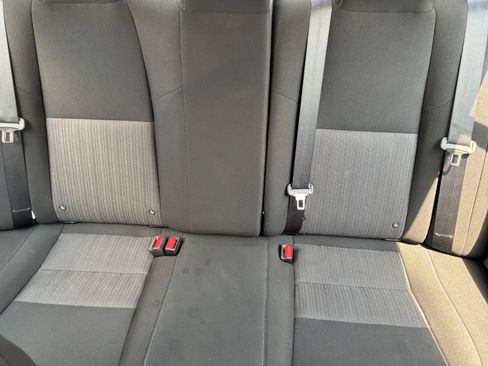 Used 2025 Nissan Sentra SV FWD image 32