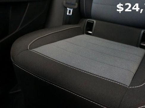 Certified 2025 Volkswagen Taos S image 59