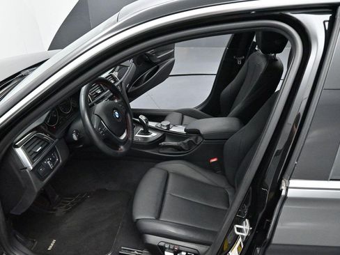 Used 2018 BMW 330i Sedan RWD image 11