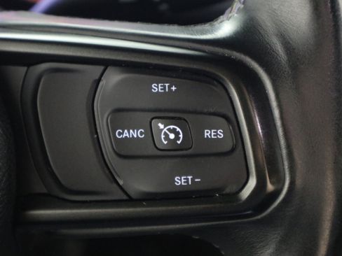 Used 2018 Jeep Wrangler Unlimited Sport S AWD/4WD image 29