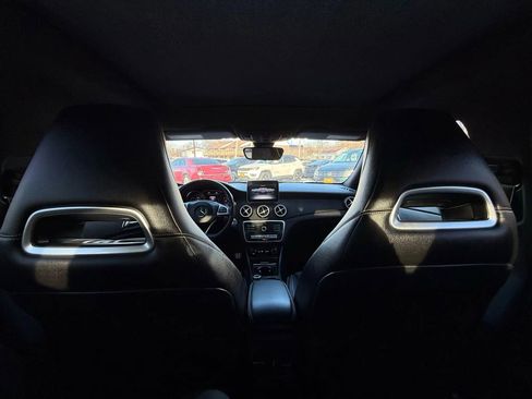 Used 2018 Mercedes-Benz CLA 250 4MATIC image 24