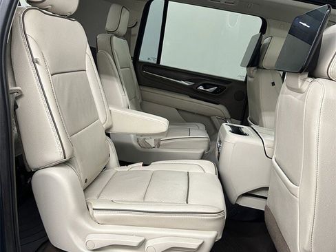 Used 2021 GMC Yukon XL Denali w/ LPO, Illumination Package image 39