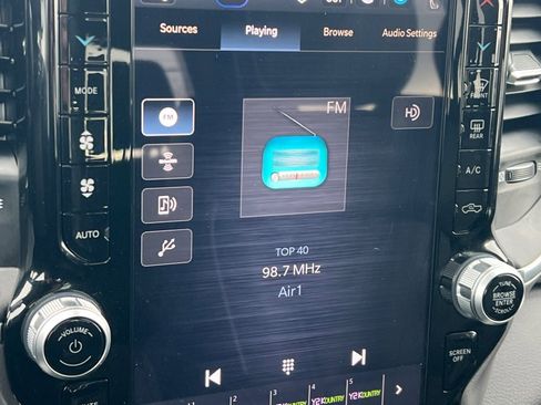 Used 2024 RAM 1500 Laramie image 14