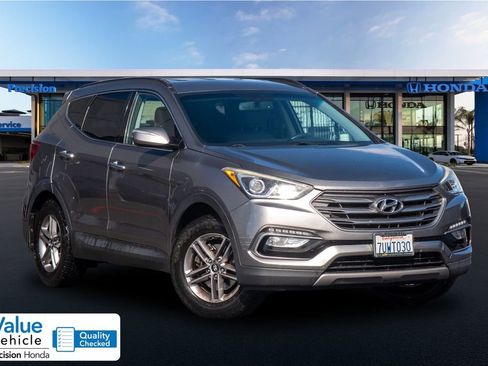 Used 2017 Hyundai Santa Fe Sport image 1