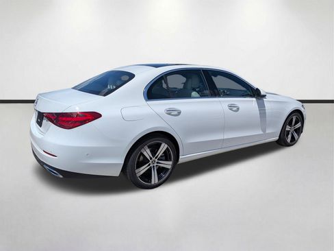 Used 2025 Mercedes-Benz C 300 Sedan image 4