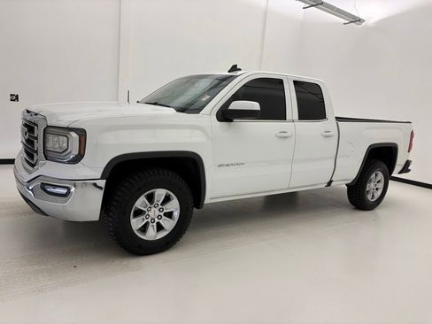 Used 2018 GMC Sierra 1500 SLE w/ SLE Value Package AWD/4WD image 15