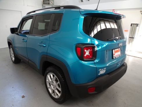 Certified 2022 Jeep Renegade Latitude AWD/4WD image 19