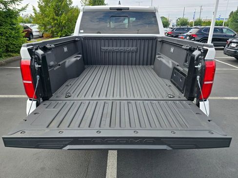 Used 2024 Toyota Tacoma TRD Off-Road image 20