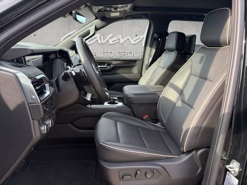 Used 2026 GMC Yukon XL Elevation w/ Elevation Premium Package RWD image 19