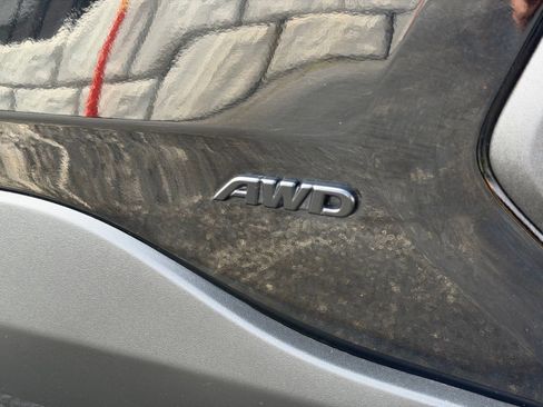 Used 2022 Toyota RAV4 XLE w/ Convenience Package image 33