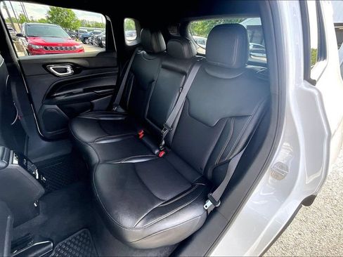 Used 2025 Jeep Compass Trailhawk AWD/4WD image 17