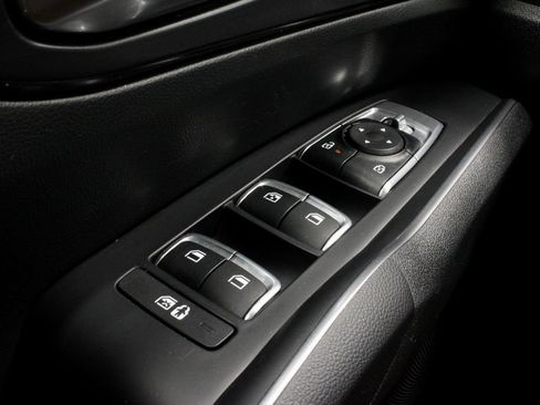 Used 2024 Kia Sorento S FWD image 27