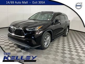 Used 2022 Toyota Highlander Platinum 360° Tour
