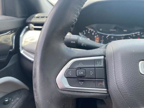 Certified 2023 Jeep Compass Limited w/ Sun and Sound Group AWD/4WD image 10