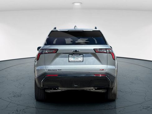Used 2026 Chevrolet Equinox RS image 7