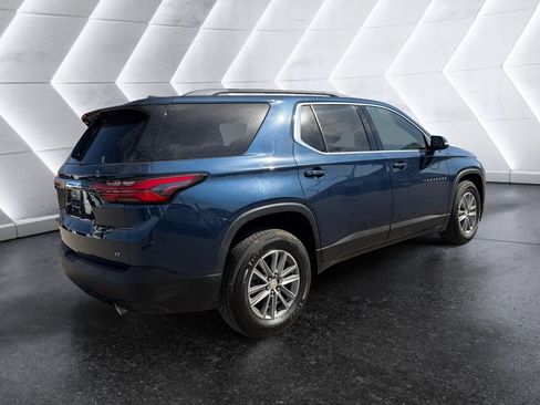 Used 2023 Chevrolet Traverse LT FWD image 4