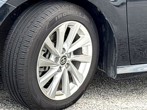 Used 2023 Toyota Camry LE w/ Convenience Package FWD image 14