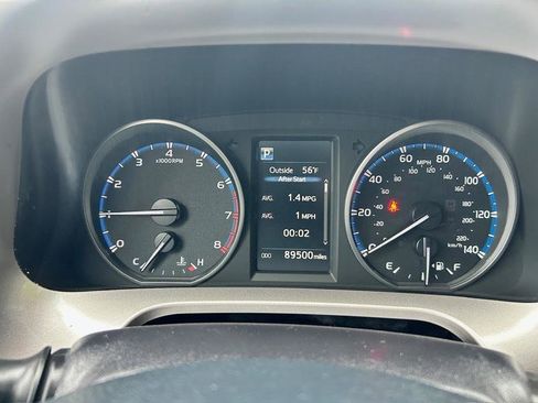 Used 2017 Toyota RAV4 XLE w/ All Weather Liner Package AWD/4WD image 18