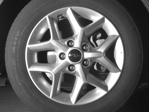 Used 2025 Kia Soul LX w/ LX Technology Package FWD image 13