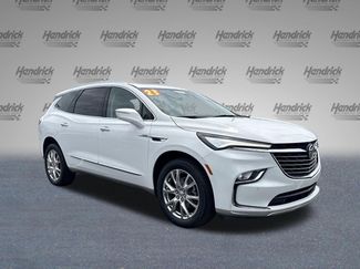 Used 2023 Buick Enclave Essence w/ Experience Buick Package FWD video 2