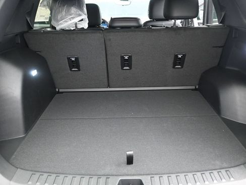 New 2026 Chevrolet Equinox RS w/ Convenience Package III FWD image 19