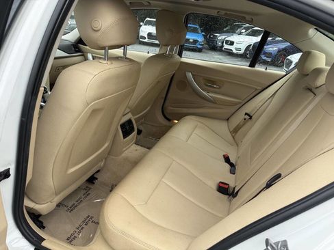 Used 2015 BMW 320i Sedan RWD image 9