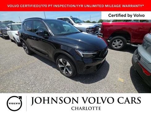 Used 2026 Volvo XC40 B5 Plus AWD/4WD image 1