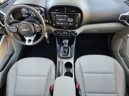 Certified 2025 Kia Soul LX image 26