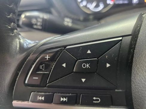 Used 2021 Nissan Sentra SV FWD image 11
