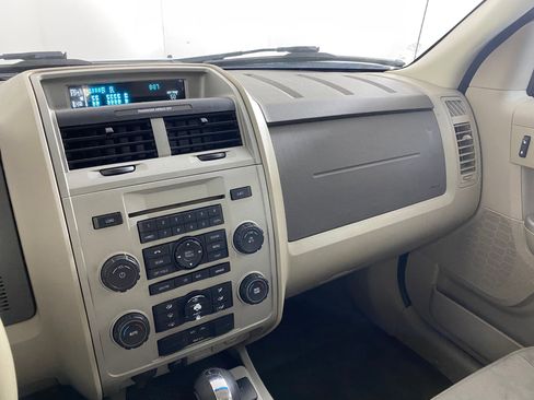 Used 2011 Ford Escape 4WD Hybrid image 25
