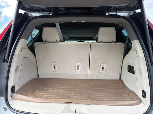 Certified 2023 Cadillac Escalade Premium Luxury Platinum AWD/4WD image 18
