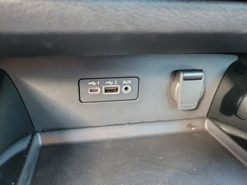 Used 2024 Nissan Altima 2.5 SV FWD image 18