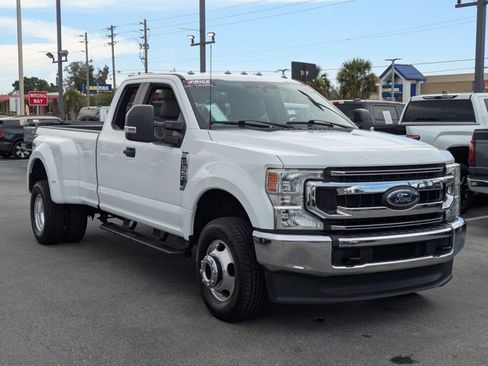 Used 2022 Ford F350 XL w/ STX Appearance Package AWD/4WD image 3