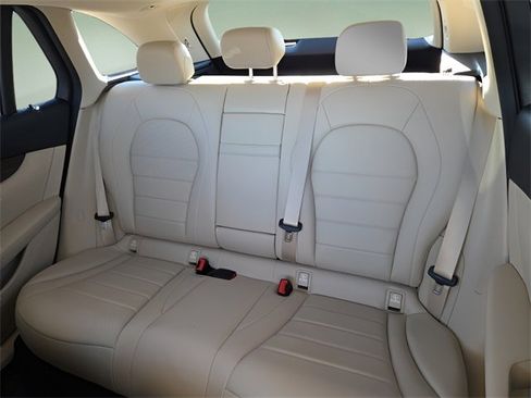 Used 2021 Mercedes-Benz GLC 300 GLC 300 image 13