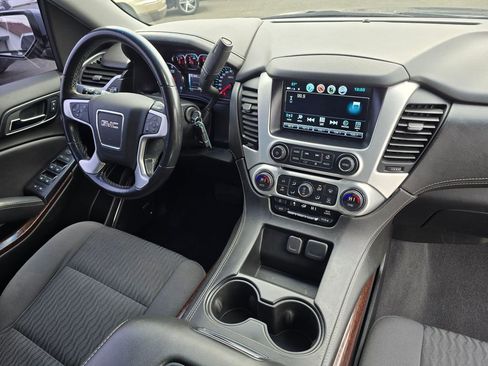 Used 2020 GMC Yukon SLE w/ Convenience Package image 11