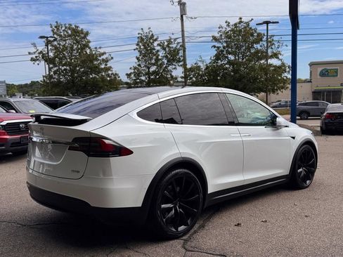 Used 2018 Tesla Model X AWD/4WD image 6