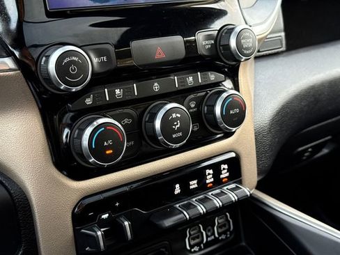 Used 2019 RAM 1500 Laramie RWD image 26