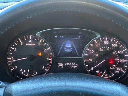 Used 2013 Nissan Pathfinder SL w/ Cargo Pkg image 16