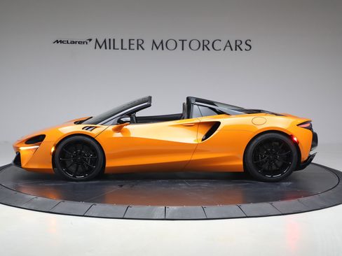 New 2026 McLaren Artura Spider image 3