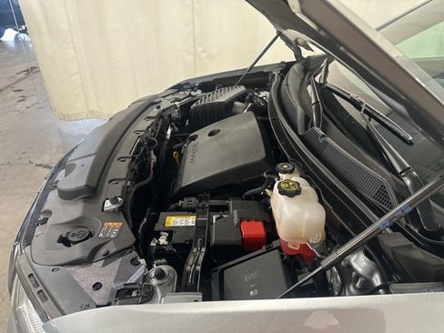 Used 2023 Chevrolet Traverse RS image 50