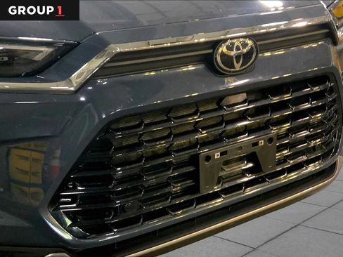 Certified 2024 Toyota Grand Highlander AWD image 30