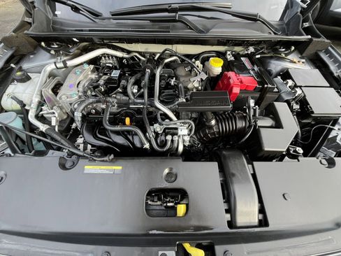 Used 2025 Nissan Sentra SV image 32