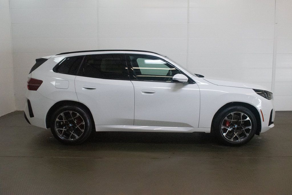 New 2026 BMW X3 xDrive30i w/ Premium Package AWD/4WD image 3